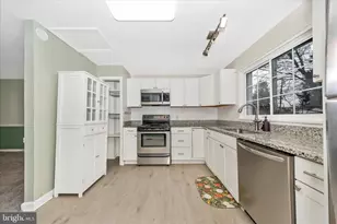 1230 Crescent Rd, Hagerstown, MD 21742 - Photo 12