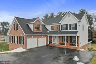 10745 Hershey Dr, Williamsport, MD 21795 - Photo 2