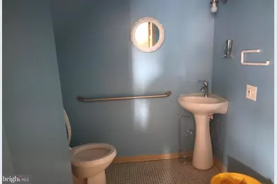 2 W Washington Street, Hagerstown, MD 21740 - Photo 16