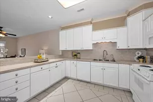 319 Sunbrook Ln, Hagerstown, MD 21740 - Photo 22