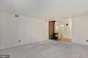 11800 Bradford Dr, Hagerstown, MD 21742 - Photo 8