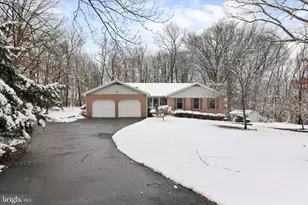 19431 Maggies Ct, Boonsboro, MD 21713 - Photo 2