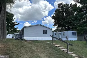 16904 Pickwick Ln, Hagerstown, MD 21740 - Photo 24