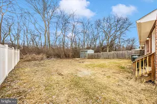 351 Yorkshire Dr, Hagerstown, MD 21740 - Photo 32