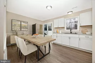 351 Yorkshire Dr, Hagerstown, MD 21740 - Photo 8