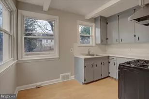 1005 Columbia Rd, Hagerstown, MD 21742 - Photo 10