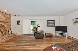 1017 Lindsay Ln, Hagerstown, MD 21742 - Photo 6