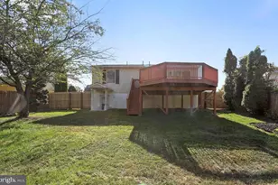 1337 Cedarwood Dr, Hagerstown, MD 21742 - Photo 4