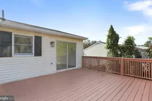 1337 Cedarwood Dr, Hagerstown, MD 21742 - Photo 28