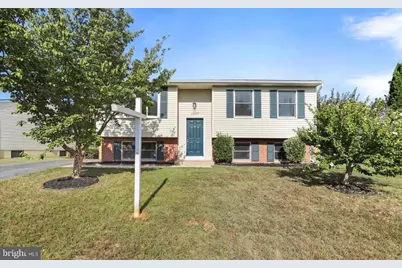 1337 Cedarwood Drive, Hagerstown, MD 21742 - Photo 2
