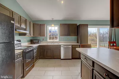 10204 Bear Creek Drive, Hagerstown, MD 21740 - Photo 14