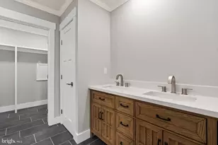 18212 Woodside Dr, Hagerstown, MD 21740 - Photo 24