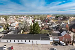 132 E Washington St, Hagerstown, MD 21740 - Photo 1