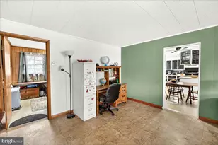 18441 Woodside Dr, Hagerstown, MD 21740 - Photo 6