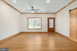 21611 Leitersburg Smithsburg Rd, Hagerstown, MD 21742 - Photo 4