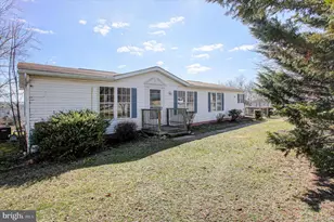 11906 Heather Dr, Hagerstown, MD 21740 - Photo 2