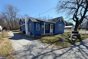 14715 Pennsylvania Ave, Hagerstown, MD 21742 - Photo 2