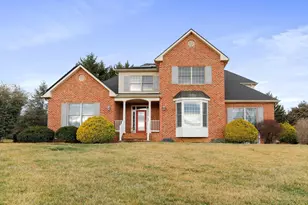 9812 Pembroke Dr, Hagerstown, MD 21740 - Photo 1