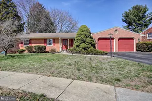1005 Valleybrook Dr, Hagerstown, MD 21742 - Photo 1