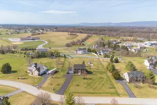 17015 Bivens Ln, Hagerstown, MD 21740 - Photo 2