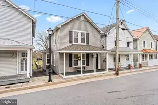 17 N Martin St, Clear Spring, MD 21722 - Photo 2