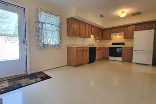 337 E Ridge Dr, Hagerstown, MD 21740 - Photo 6