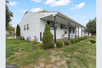 1229 Wayne Avenue, Hagerstown, MD 21742 - Photo 2