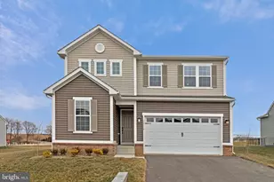 10110 Wilkes Dr, Williamsport, MD 21795 - Photo 2