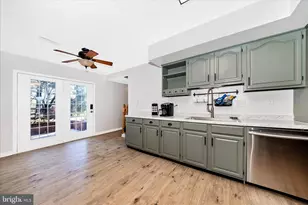 9800 Woodside Ct, Hagerstown, MD 21740 - Photo 14