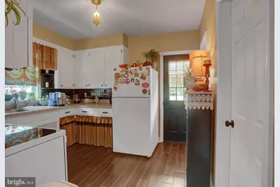 207 E Irvin Avenue, Hagerstown, MD 21740 - Photo 12