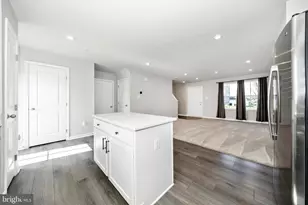 99 Charlotte St, Hagerstown, MD 21740 - Photo 10