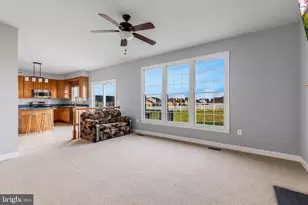 13609 Halifax Dr, Hagerstown, MD 21742 - Photo 12