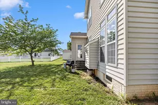 18307 Misty Acres Dr, Hagerstown, MD 21740 - Photo 46