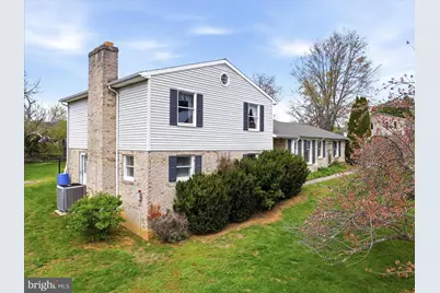 8 Taylor Drive, Keedysville, MD 21756 - Photo 4