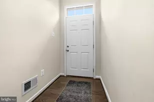 20211 Capital Ln, Hagerstown, MD 21742 - Photo 4