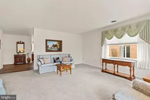 122 Southern Oak Dr, Hagerstown, MD 21740 - Photo 4