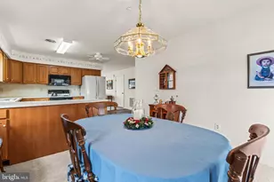 122 Southern Oak Dr, Hagerstown, MD 21740 - Photo 16