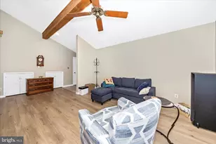 20603 Bluebird Ave, Hagerstown, MD 21742 - Photo 6