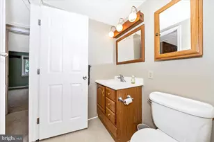 20603 Bluebird Ave, Hagerstown, MD 21742 - Photo 28