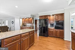 20115 Teakwood Dr, Hagerstown, MD 21742 - Photo 8