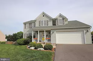 17734 Jennifer Ln, Hagerstown, MD 21740 - Photo 2