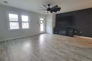 1227 Grand Legacy Dr, Hagerstown, MD 21740 - Photo 2