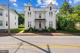 13 W Water, Smithsburg, MD 21783 - Photo 2