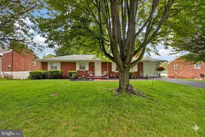 227 Daycotah Avenue, Hagerstown, MD 21740 - Photo 2