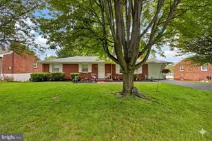 227 Daycotah Ave, Hagerstown, MD 21740 - Photo 2