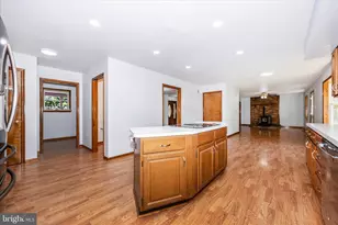 19231 Deer Path, Knoxville, MD 21758 - Photo 14
