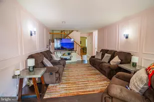 17916 Clubhouse Dr, Hagerstown, MD 21740 - Photo 4