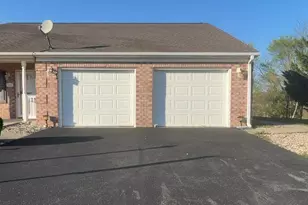 756 Largo Dr, Hagerstown, MD 21740 - Photo 2