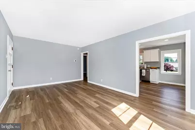 20008 Gilbert Hills Drive, Hagerstown, MD 21742 - Photo 6