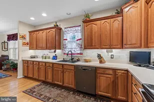1838 Meridian Dr, Hagerstown, MD 21742 - Photo 20
